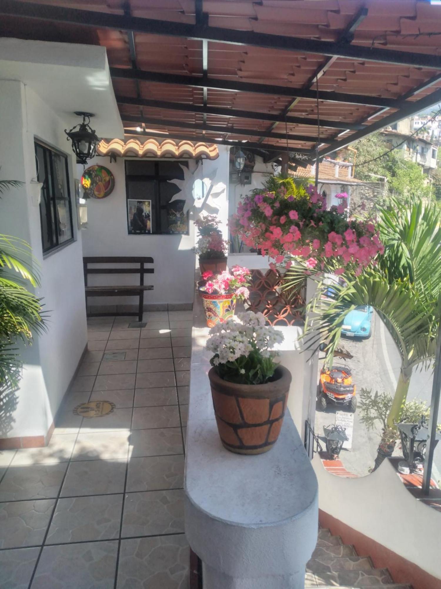 Hotel Las Palomas 태스코 데 알라르콘 외부 사진